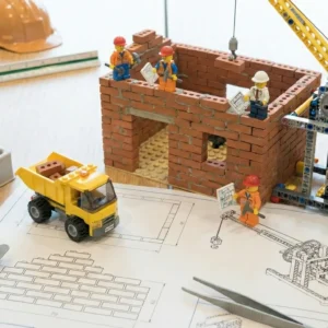 Junior Architect  คิดอย่างสถาปนิก สร้างอย่างวิศวกร… ผสานอิฐจริงและเลโก้เข้าด้วยกัน